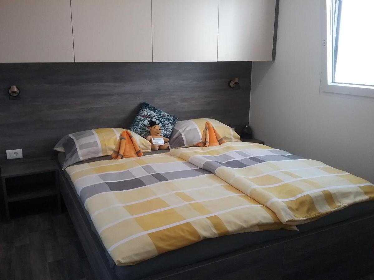 Mobile Home Tina Tisno Eksteriør bilde